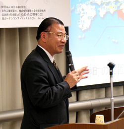 写真 ご講演する笠松和市上勝町長
