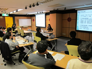photo Presentation by speaker.